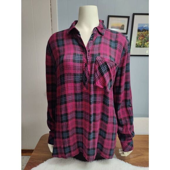 id:23 Plaid Henley Shirt - Picture 1 of 5